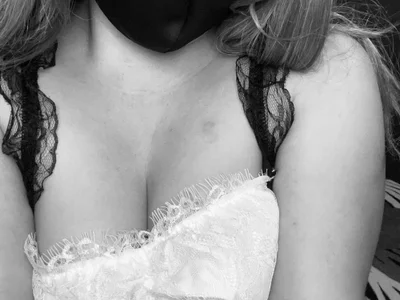Scarlett_Love Female Moderatelypricedcam2cam Free Webcam Adult