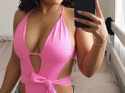 Maya_Cenat Female Latinfootfetish Webcam Adult