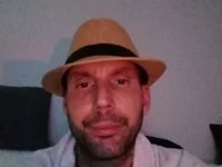 Befkoning37's Offline Chat Room