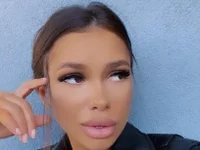 Selena_Reeves লাইভ XXX চ্যাট