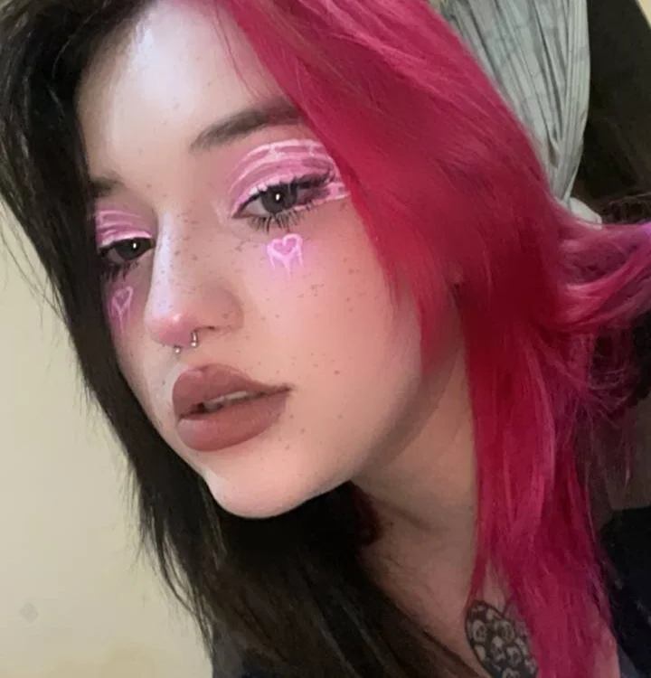 FoxyAstra's Offline Chat Room