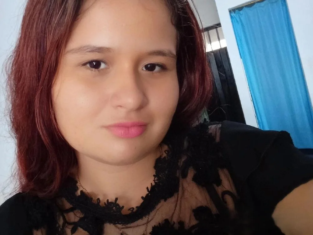 luciana_cadena's Offline XXX Chat