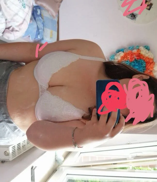 دردشة CurvyMommyX الجنسية دون اتصال