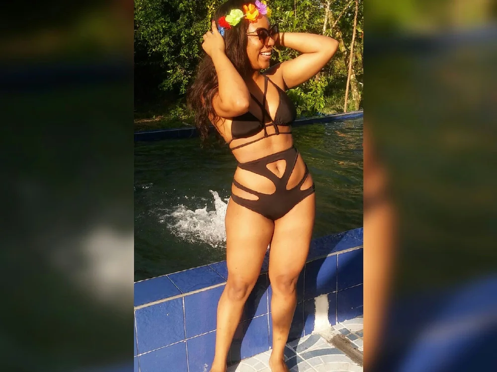 Ebony_Jones offline chatrum