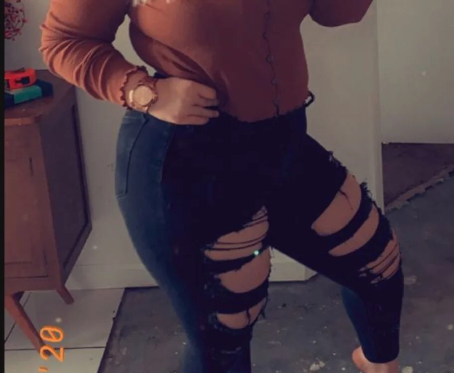 Carlotaazul Offline XXX-chat