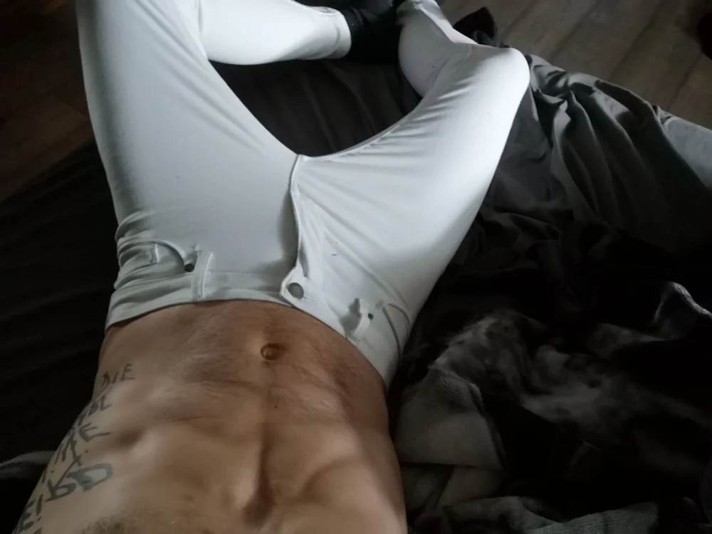 kinky_trav offline chatrum