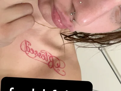 beestuckinhoney on StripChat