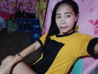 hotmom_lyn's webcam live show
