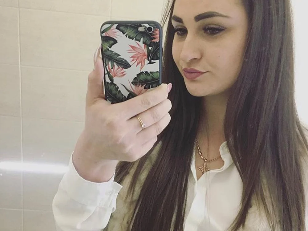 MarieFamous' Offline XXX Chat