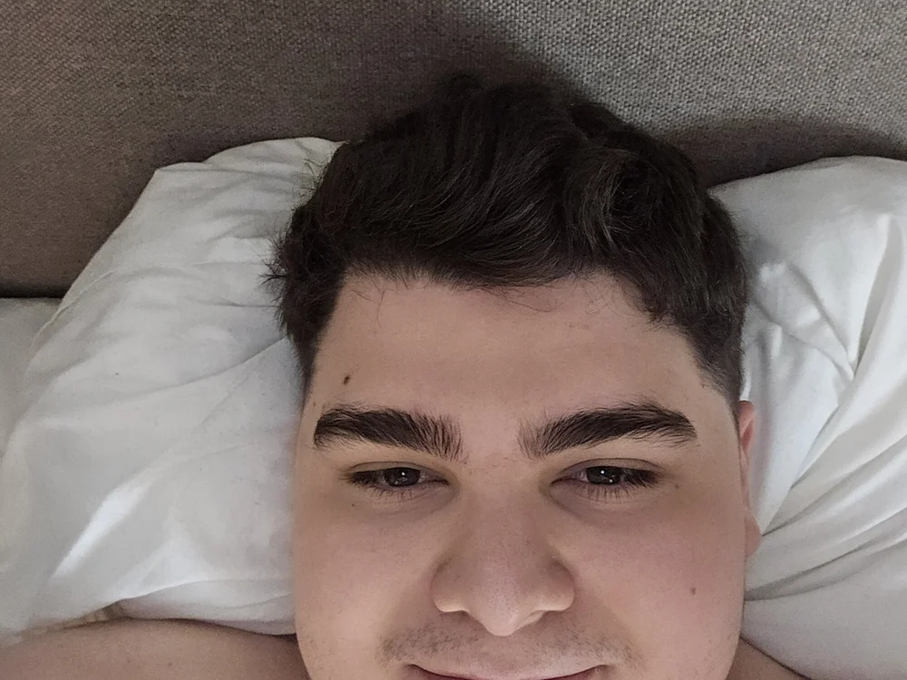 Offline chatovací místnost ElliottSynclair742