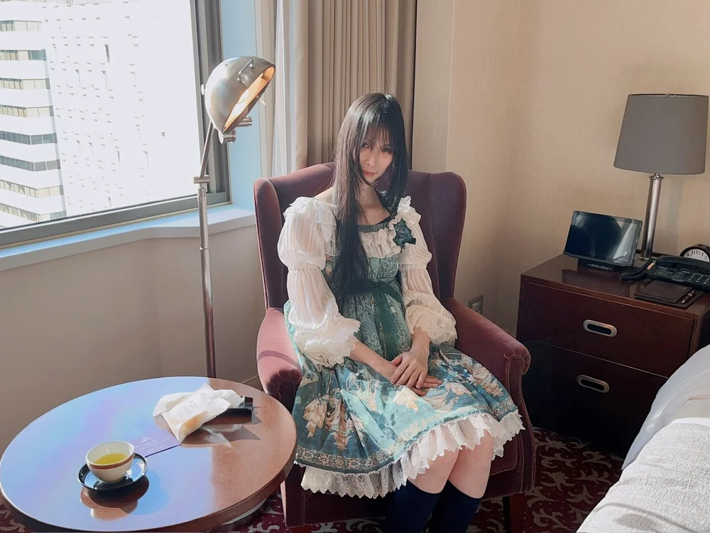 MiaHolo's Offline Chat Room