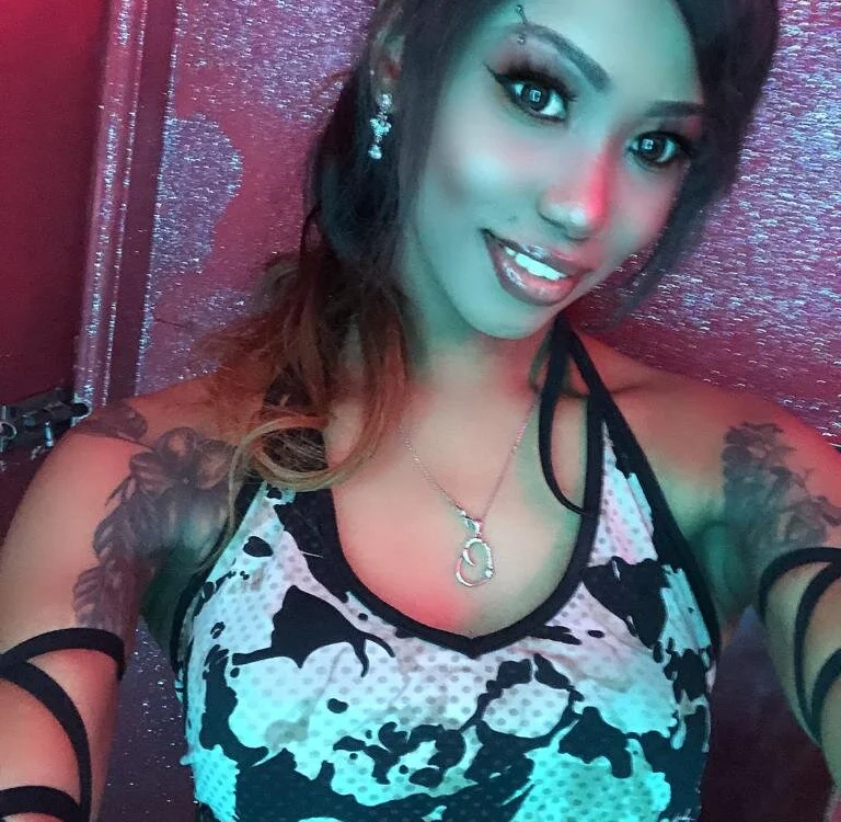 athena-model's Offline Chat Room