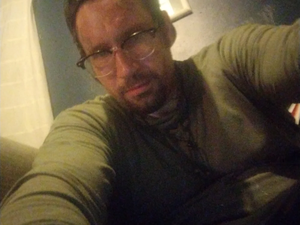 Chat +18 off-line de barnyardbreeder