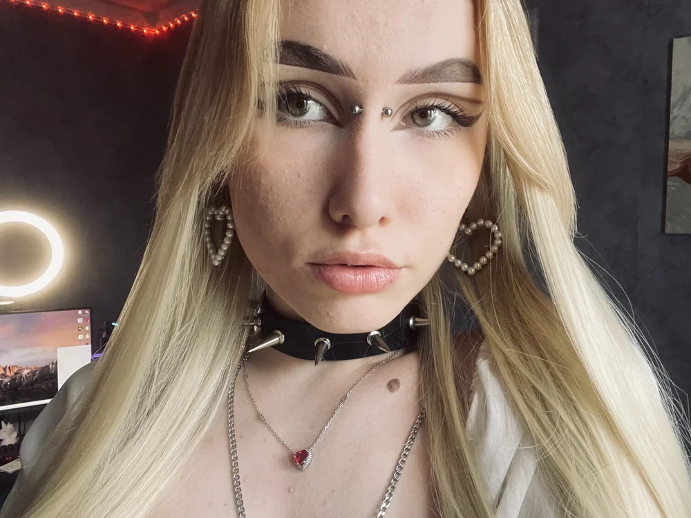 crybambi Chat XXX offline