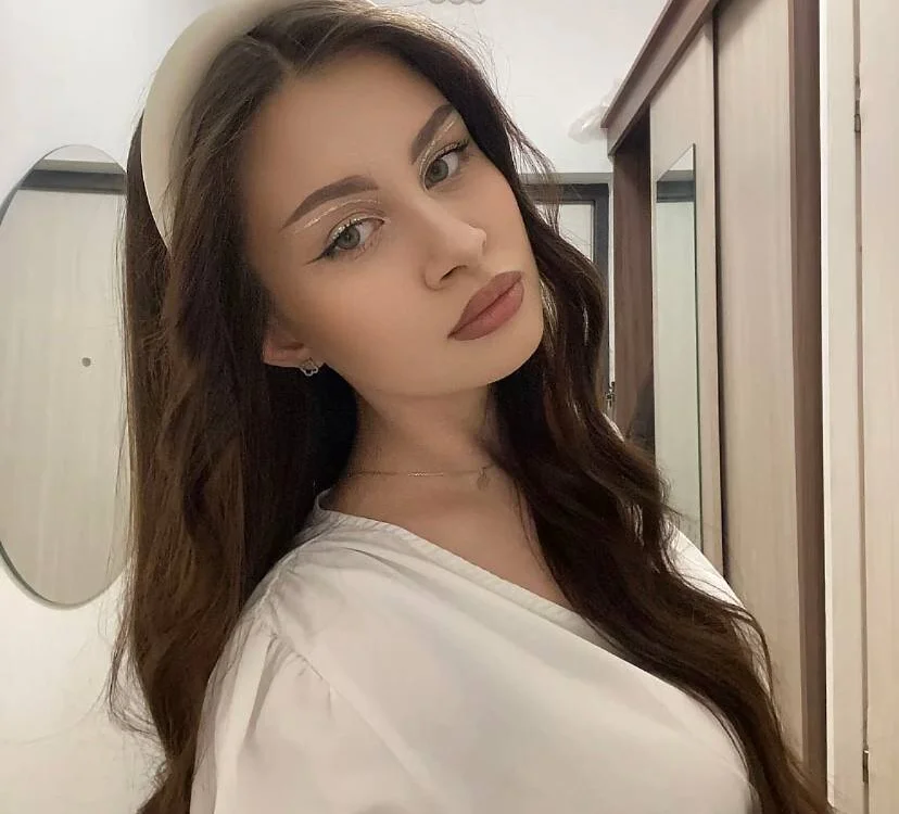 ToshikoBertel offline XXX-chat