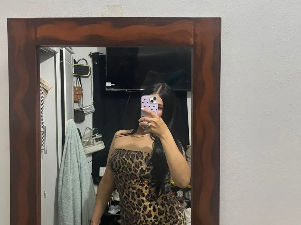 Lily_pear's Offline XXX Chat