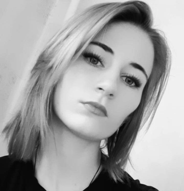 StaceyGes' Offline XXX Chat