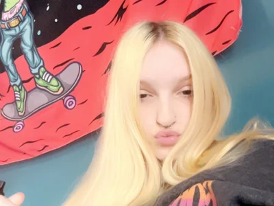 lexuslover687 - twerk white