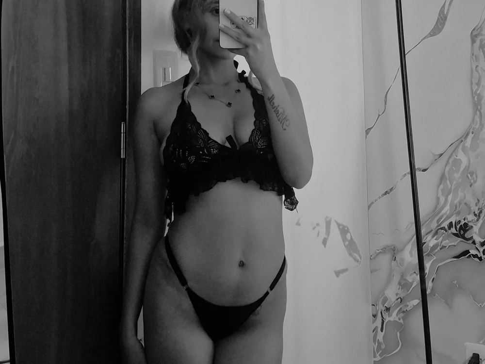 Antonella_Moretti_ offline XXX-chat