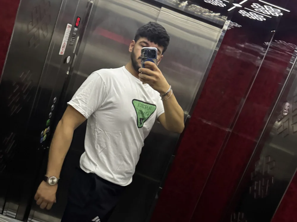 Chat XXX offline de Yummmy777