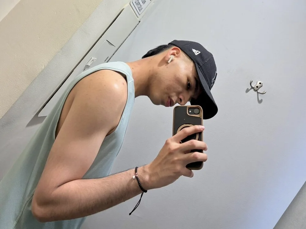 Offline XXX chat modela The_Conquer