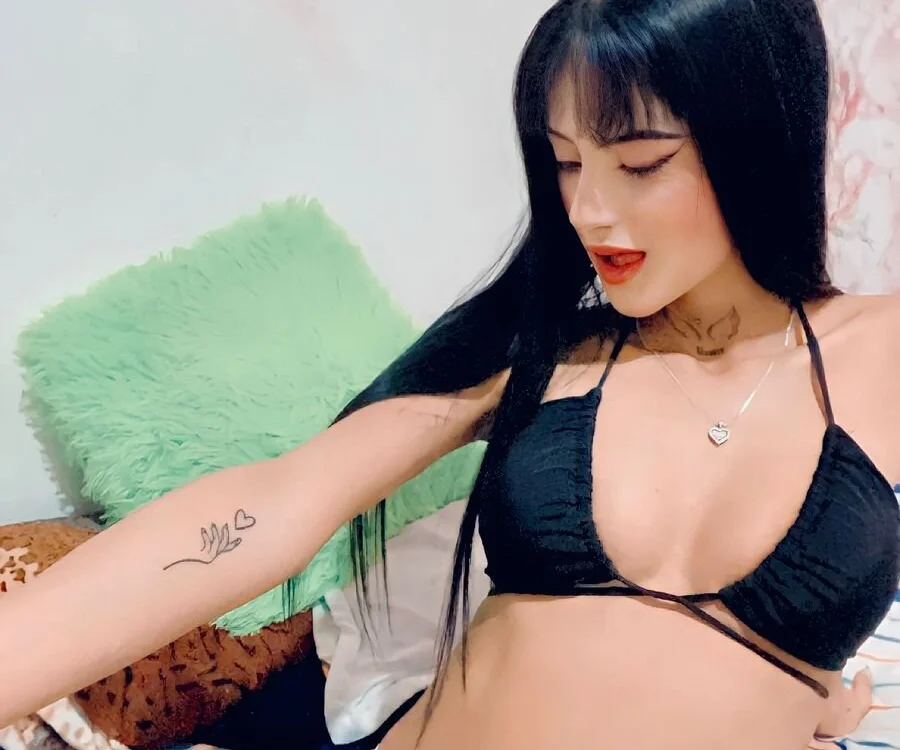 Amy_Rosse08's Offline XXX Chat