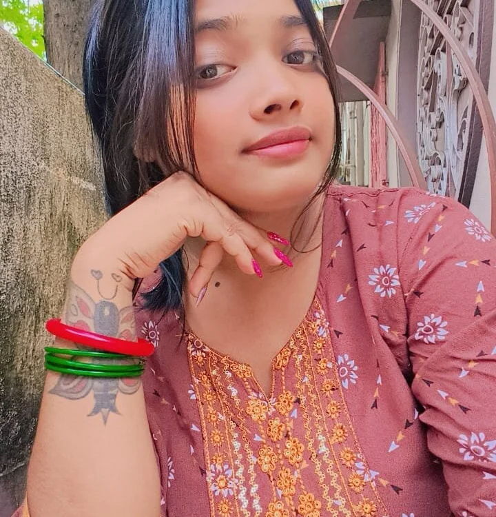 Rita--1 অফলাইন XXX চ্যাট