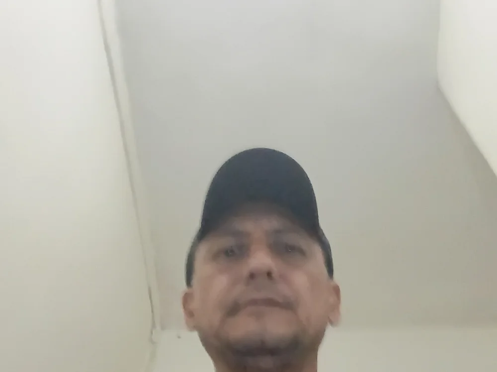 Maduromexico16's Offline Chat Room