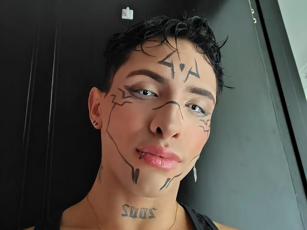 غرفة دردشة jinwon_boyss دون اتصال