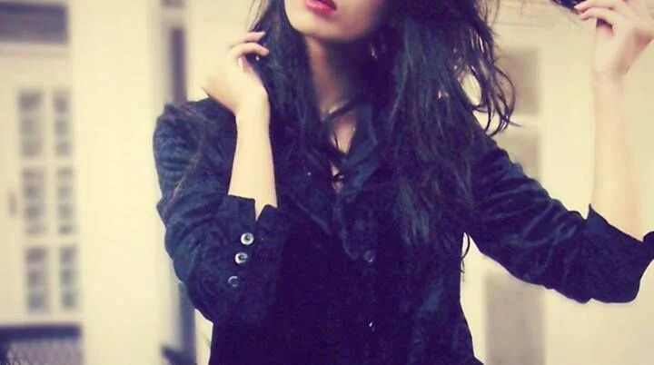 myra77 Adlı Modelin Çevrimdışı XXX Sohbeti