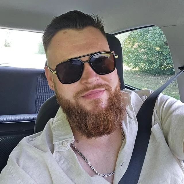 BIG3apa3an Offline XXX chat