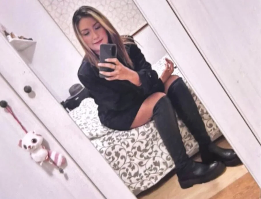 Nikol420 Offline XXX Chat