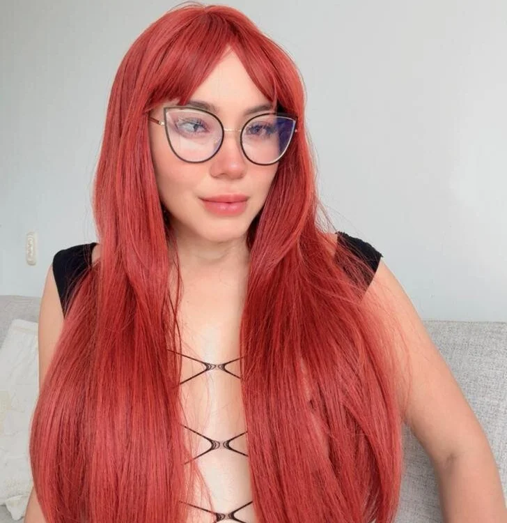 Barbiekloe's Offline Chat Room