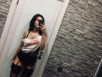 Closer_to_us's webcam live show