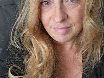 Miss_PurpleLips profile