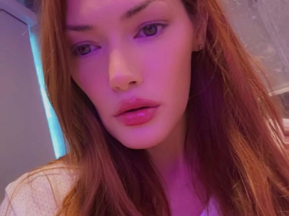 chloesactingout Adlı Modelin Çevrimdışı XXX Sohbeti