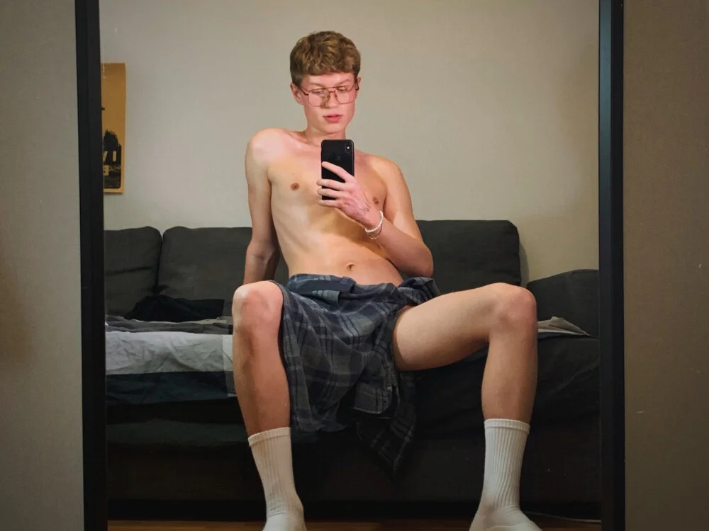 vlad_ggvldd Offline XXX-chat