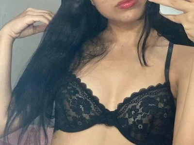 Moon_Ashley_ Female Longhair Webcam Strip