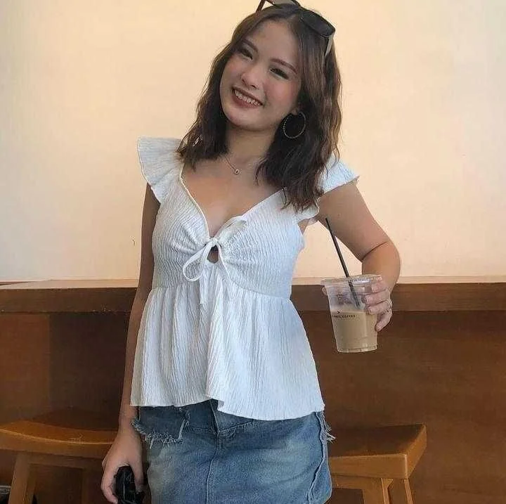 FlorindaPigna অফলাইন XXX চ্যাট