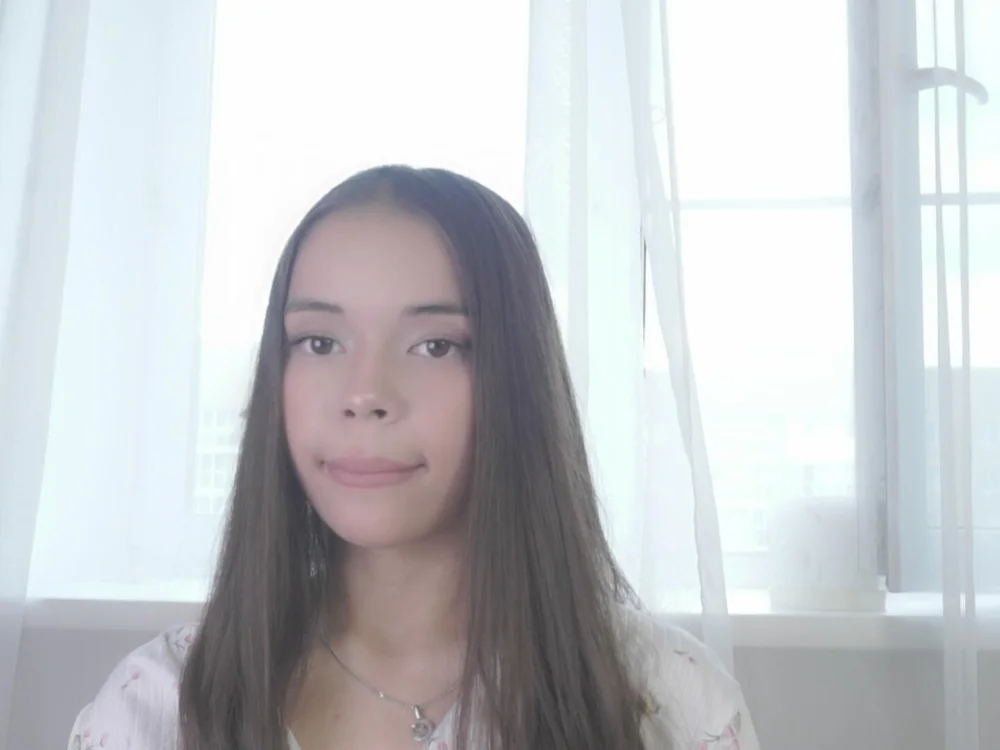 SuellenLonghi offline XXX-chat