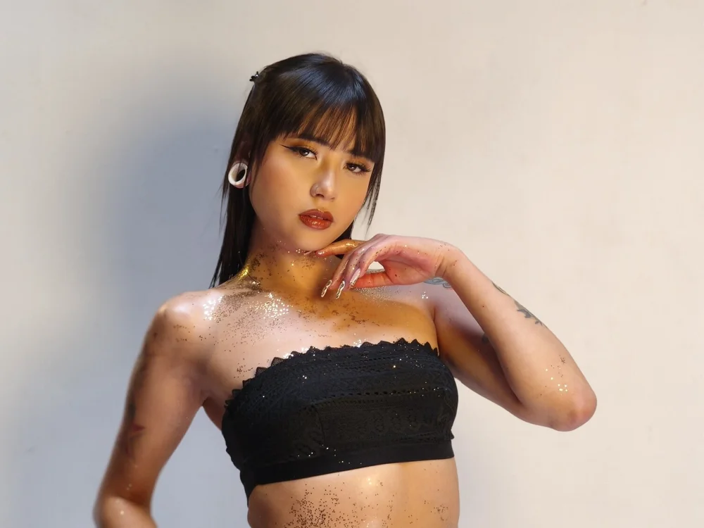 Hanna_Lee__ Offline XXX-Chat