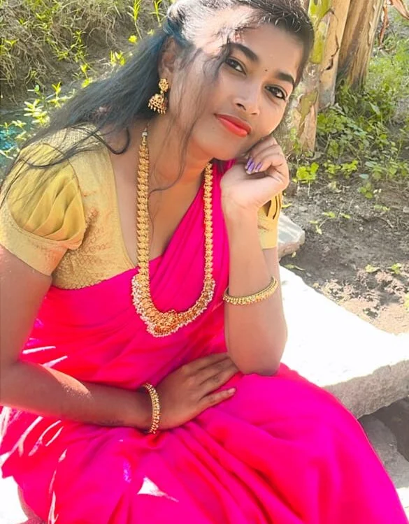 Tamil_Hot_Ammukutty's Offline XXX Chat