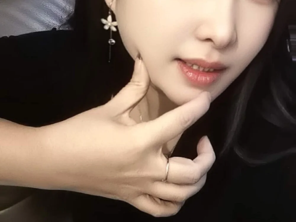 zxcqwe1230 離線 XXX 聊天