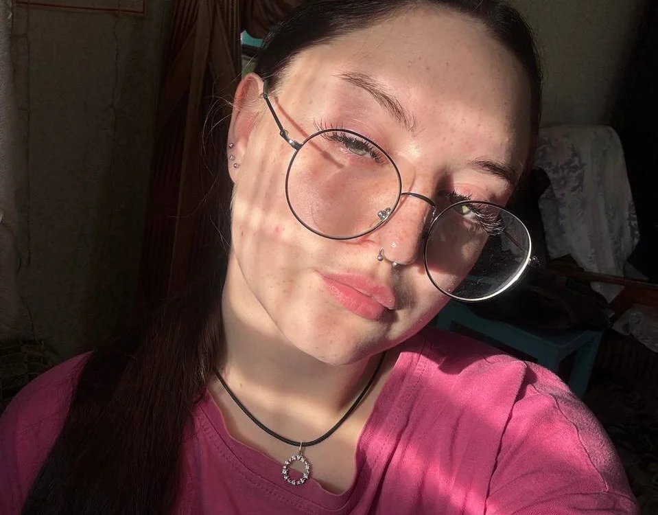 VelvetGloww Offline XXX Chat