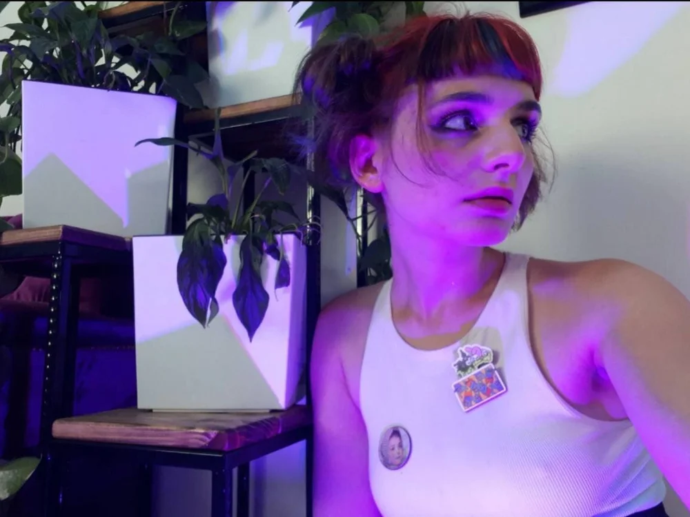 BrimladHelme – Offline chatovacia miestnosť