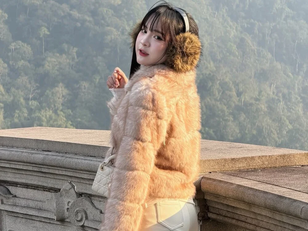 Mina-02 Offline XXX Chat