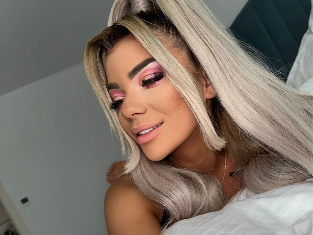 Freya_devine's Offline XXX Chat