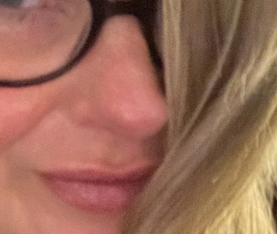 CurvyBlonde_genXMILF's Offline XXX Chat