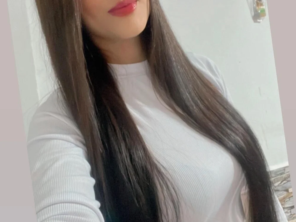 Miaa_Cora_'s Offline Chat Room