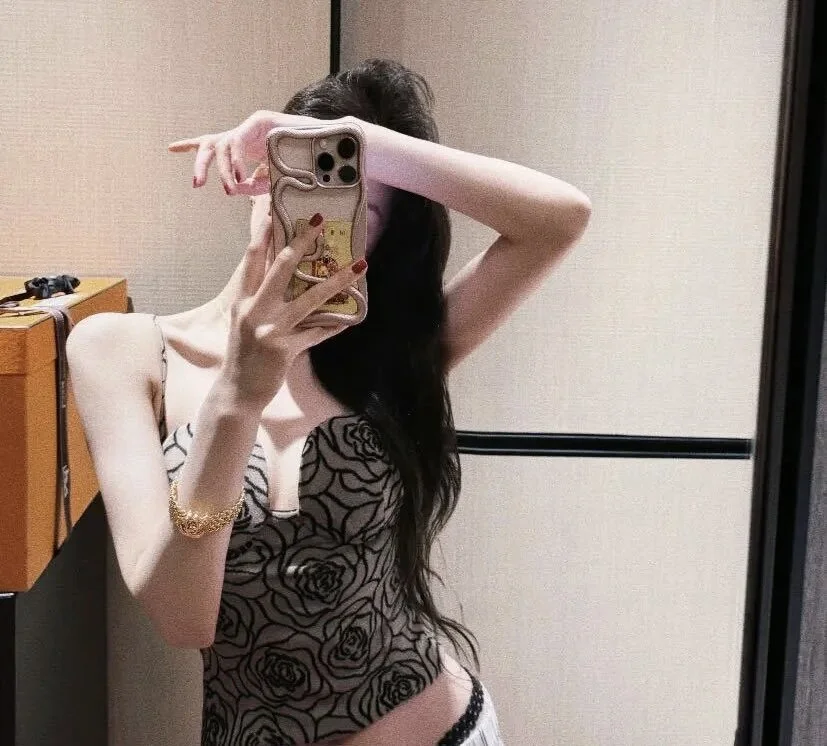 mmmooo808 offline XXX-chat